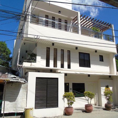 Blue Rock Resort Olongapo Esterno foto