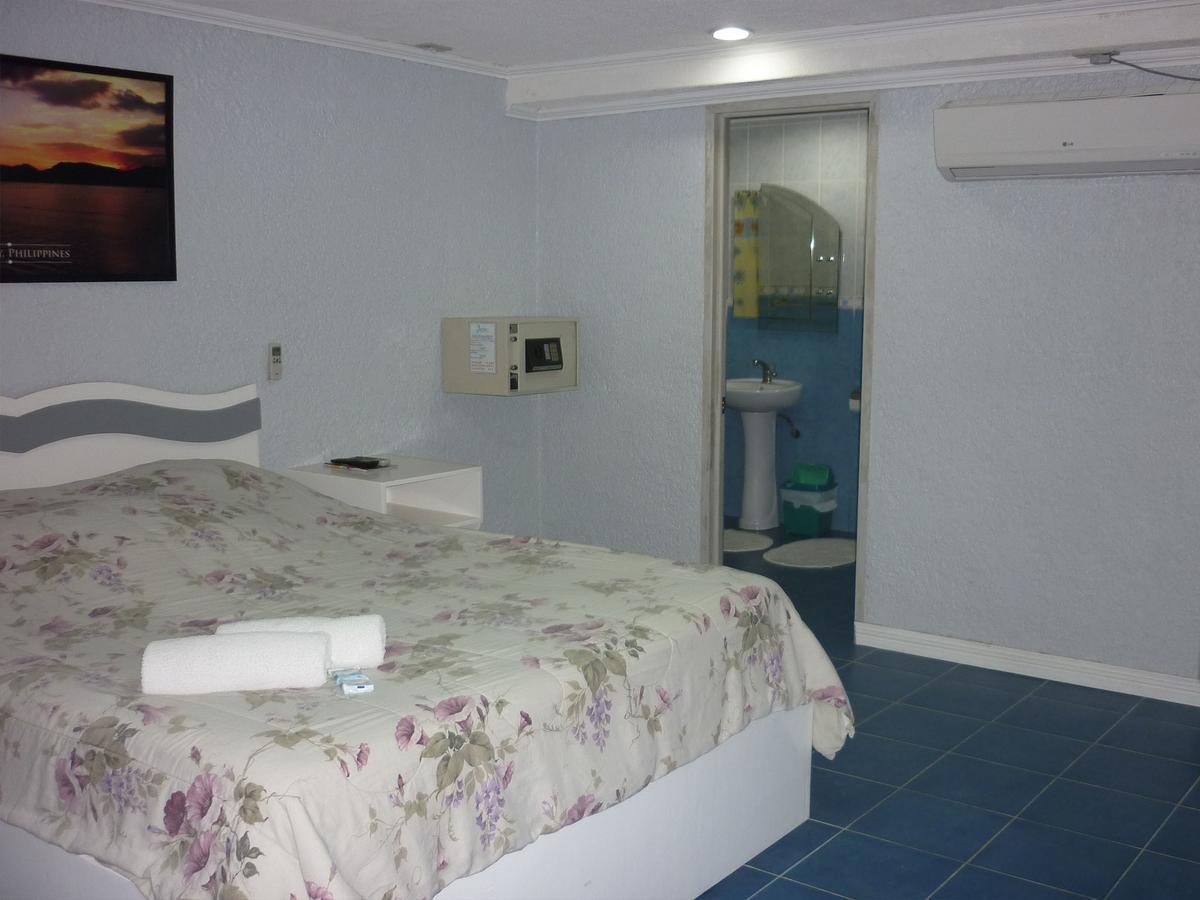 Blue Rock Resort Olongapo Esterno foto