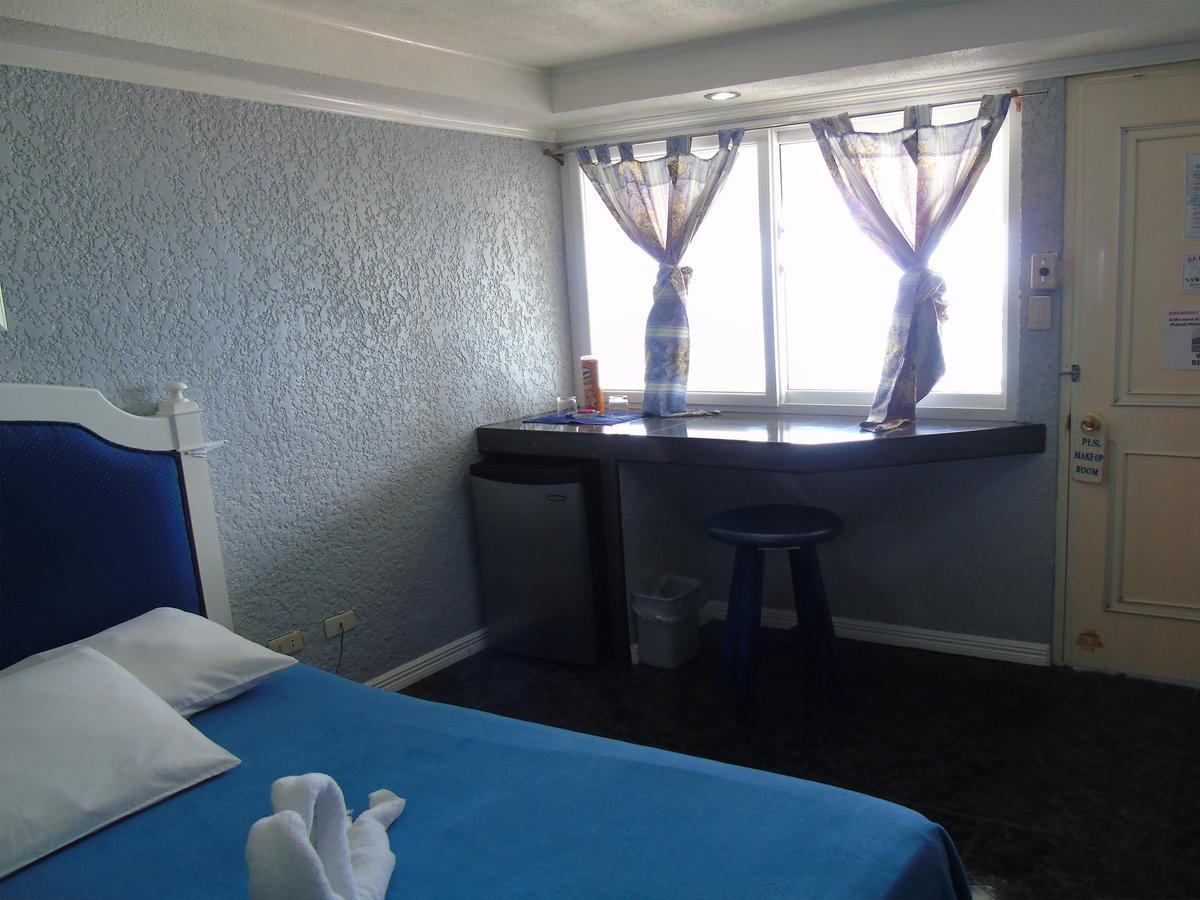 Blue Rock Resort Olongapo Esterno foto