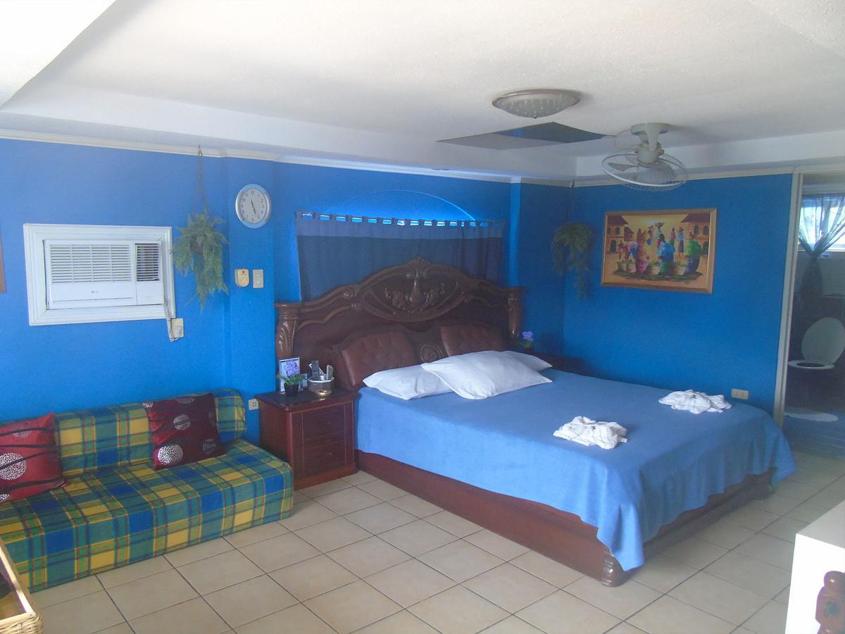 Blue Rock Resort Olongapo Esterno foto