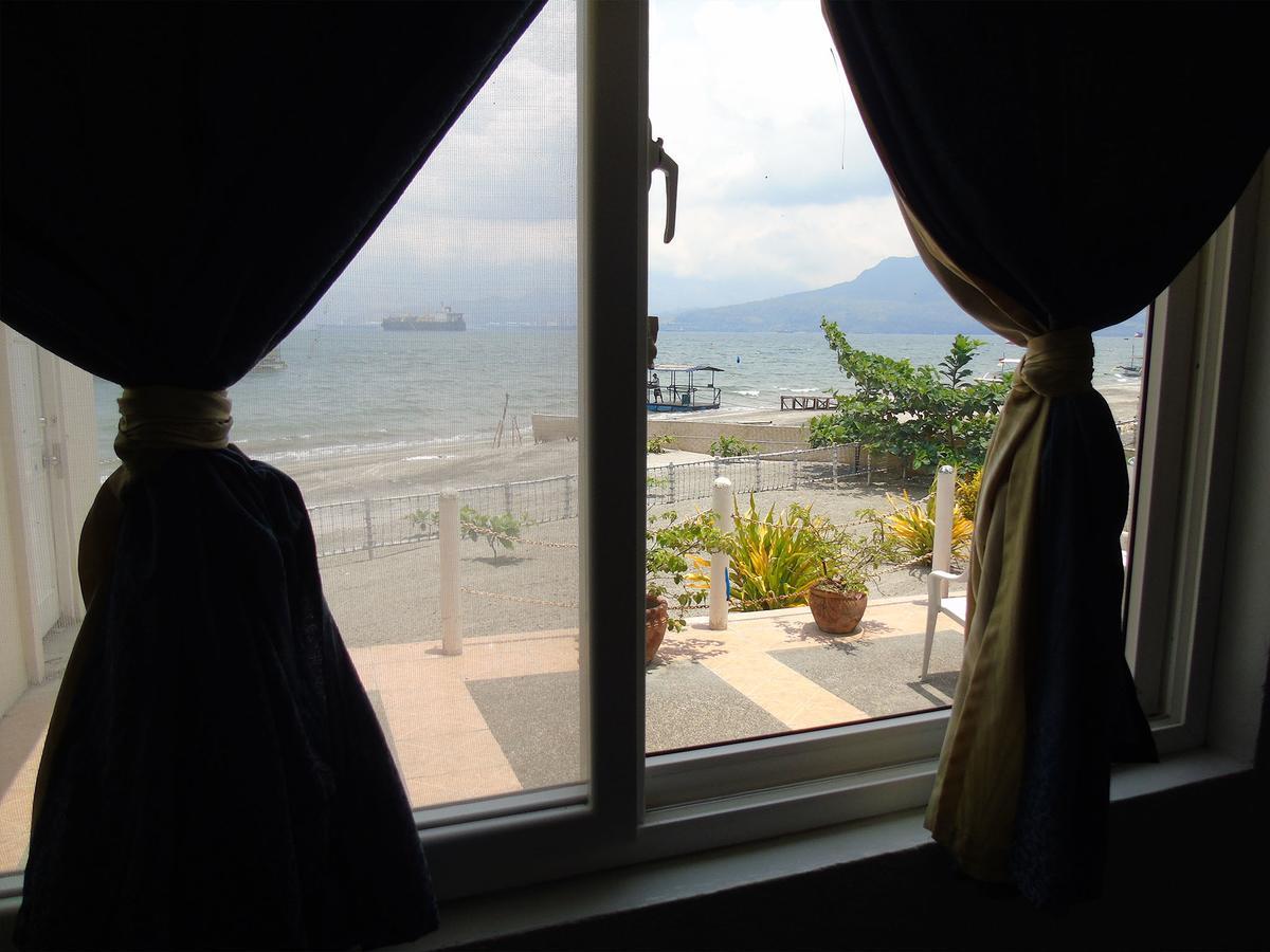 Blue Rock Resort Olongapo Esterno foto