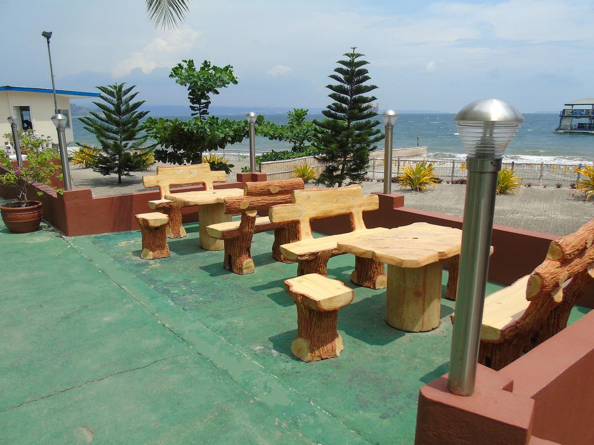 Blue Rock Resort Olongapo Esterno foto
