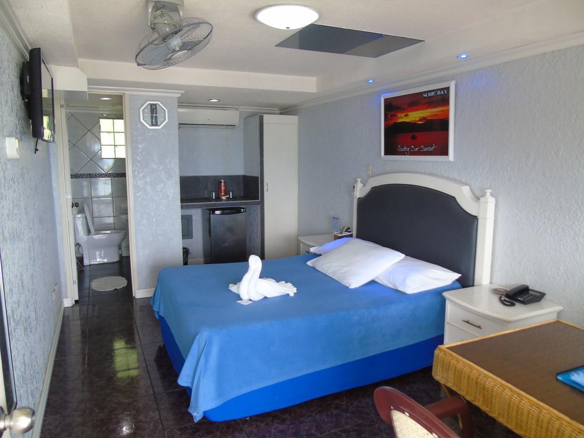 Blue Rock Resort Olongapo Esterno foto