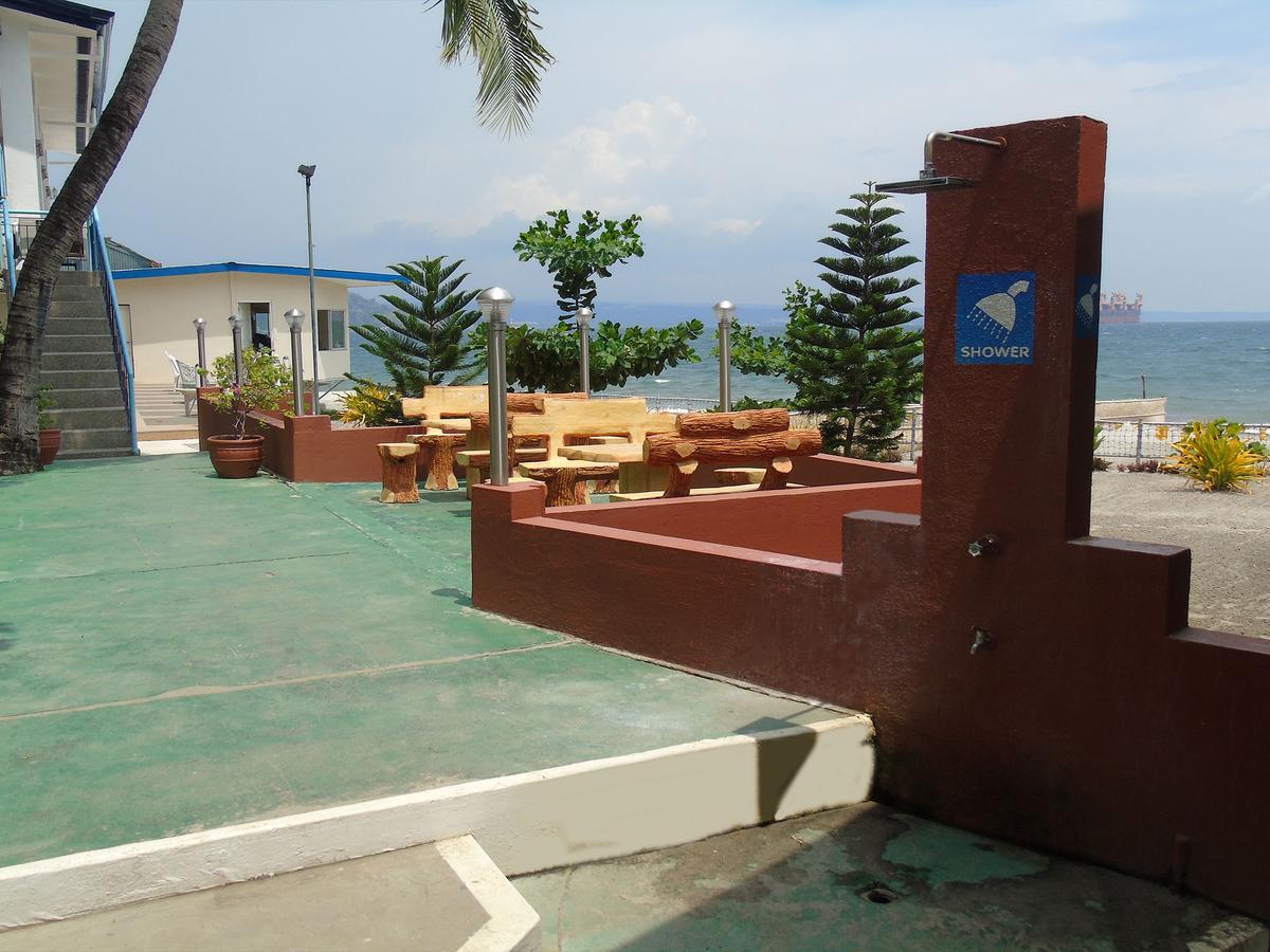Blue Rock Resort Olongapo Esterno foto