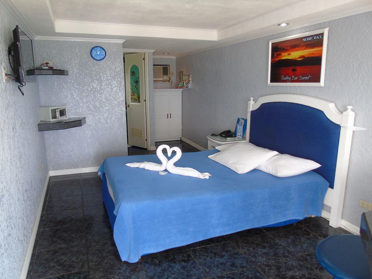 Blue Rock Resort Olongapo Esterno foto